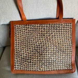 Jenn Lee tote